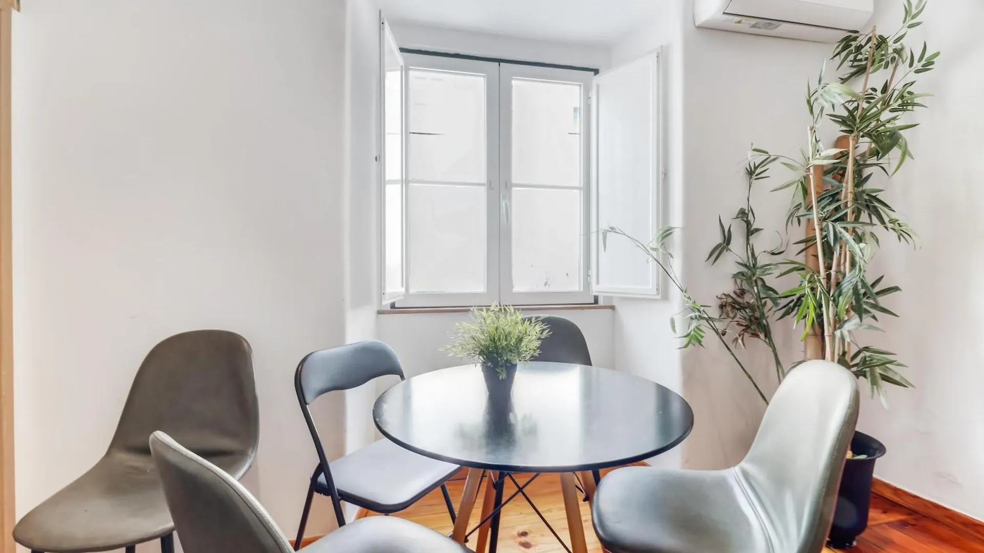 Santa Marta Apartment Lisbon